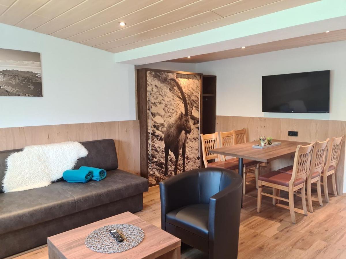 Haus Haberstock Apartment Riezlern Bagian luar foto